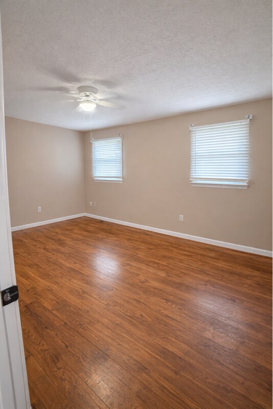 Foto del edificio - 109 Watzel Ln