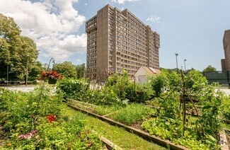 Building Photo - 250 Hammond Pond Pkwy