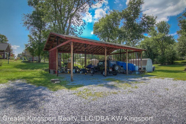 Building Photo - 308 Colonial Heights Rd