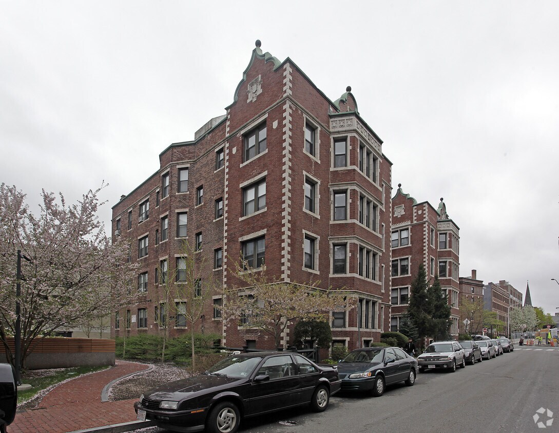 Building Photo - Bromley Court