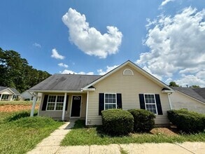 Building Photo - 4605 Palm Breeze Ln
