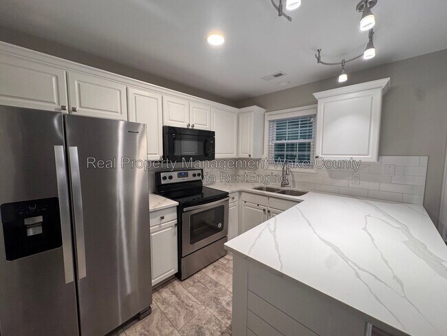 Foto del edificio - 4021 Wellington Ridge Loop