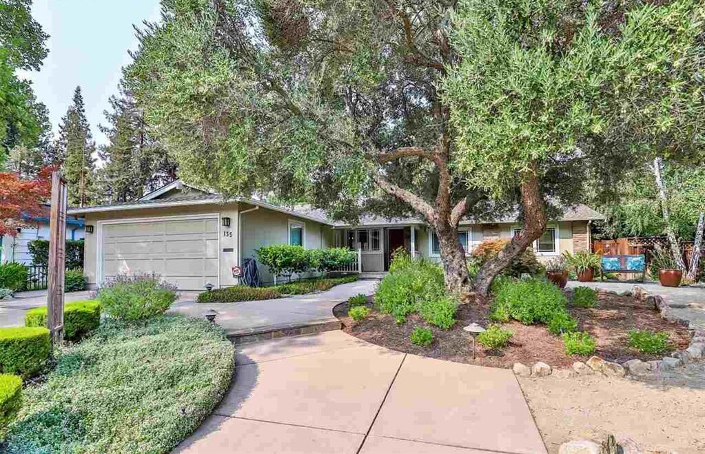 Foto principal - 135 Conifer Ln