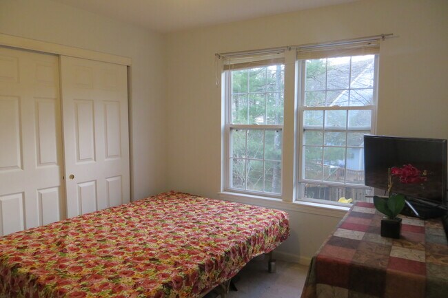 Foto del edificio - 64 Lilac Cir