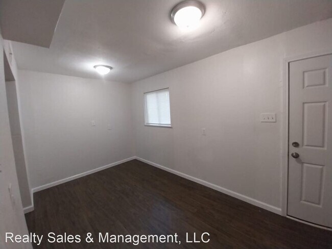Building Photo - 4 br, 2 bath House - 1625 W. McDowell Road