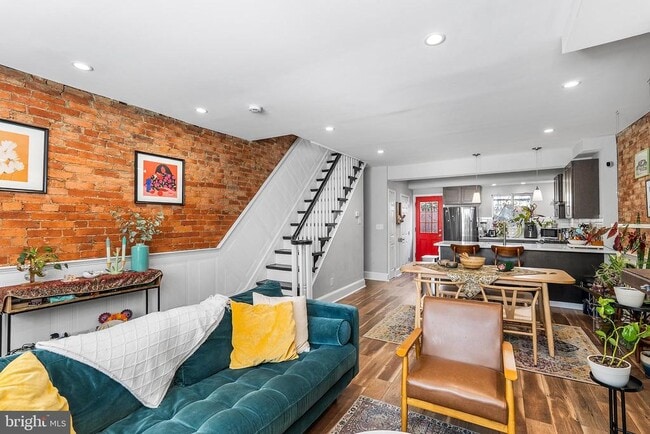 Foto del edificio - 1316 Dorrance St