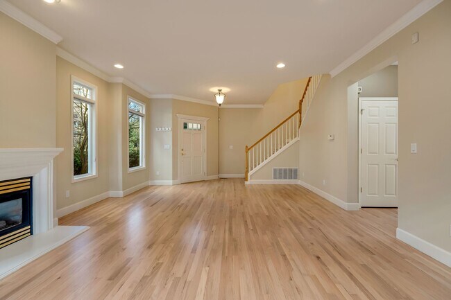 Foto del edificio - 6215 101st Ct NE