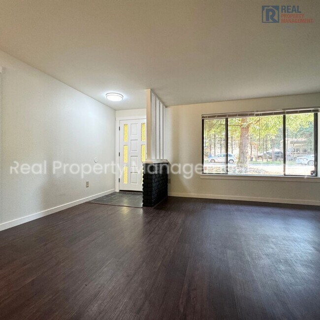 Foto del edificio - 8511 116 St E
