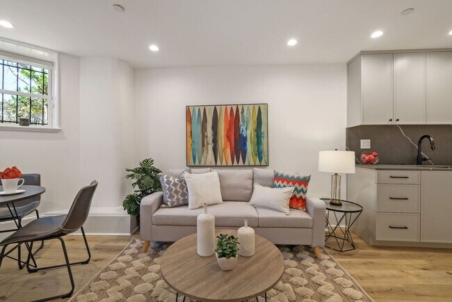 Foto del edificio - 1979 Biltmore St NW