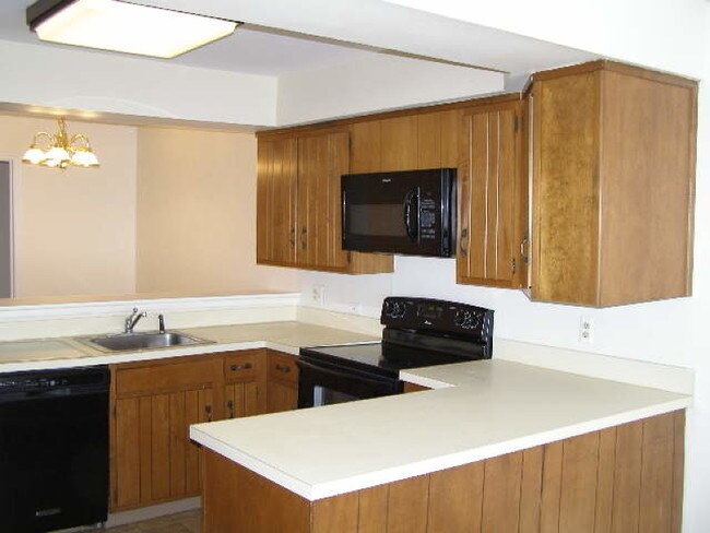 Building Photo - 109 Goldfinch Dr