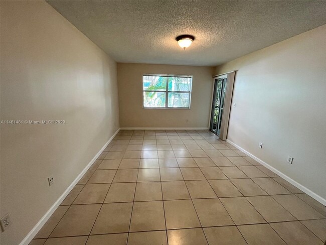 Foto del edificio - 2615 SE 21st Ct