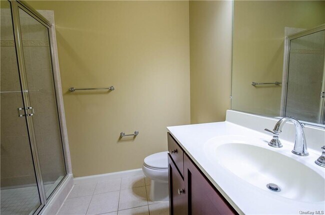 Building Photo - 306 Canter Ct