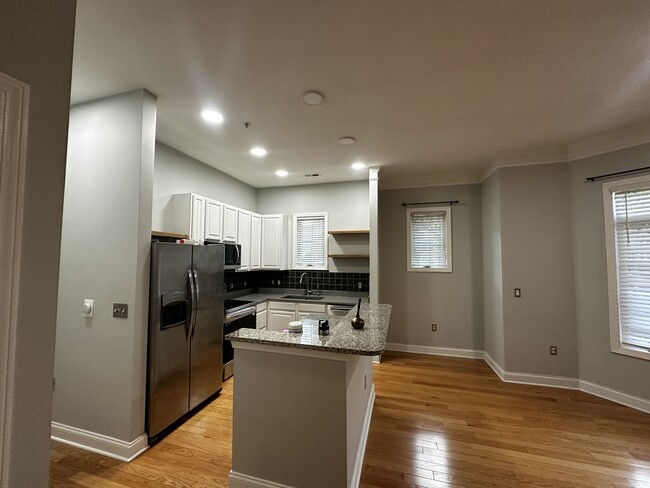 Kitchen - 756 N Davidson St