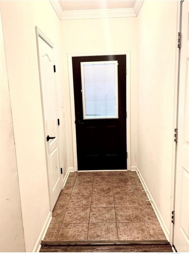 Foto del edificio - Tavern Grove Townhome in Campbell County
