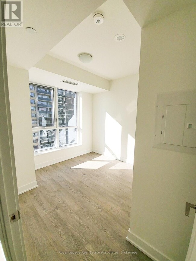 Building Photo - 9 Mabelle Ave