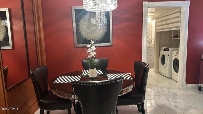 Foto del edificio - 7009 E Acoma Dr