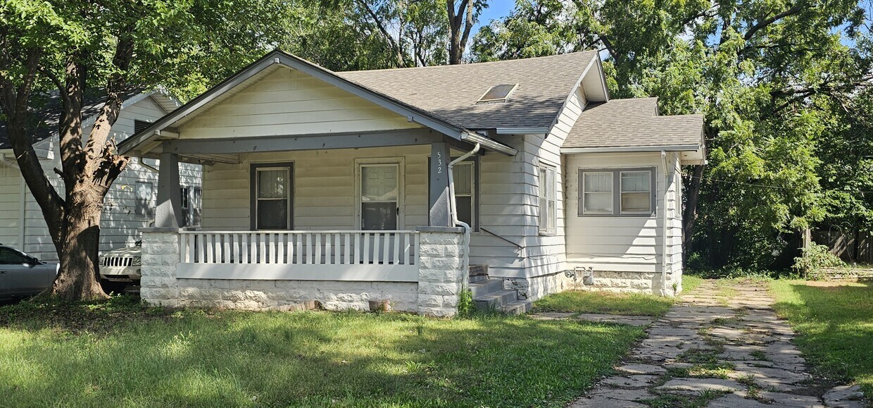 Foto principal - 532 N Estelle St
