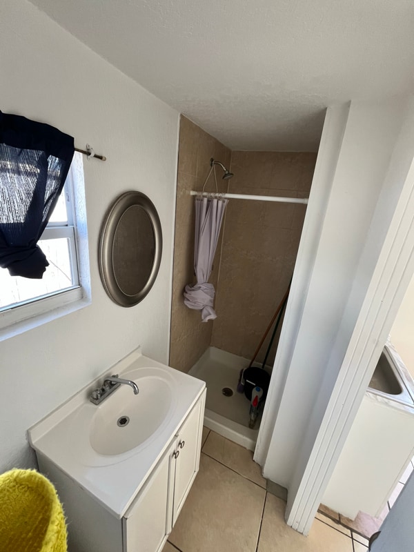 Building Photo - 1155 SW 129th Ave