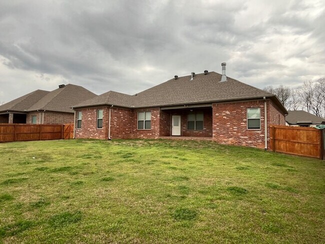 Foto del edificio - Beautiful 3/2 Brick Home Millers Glen Subdivision of Sherwood, Arkansas
