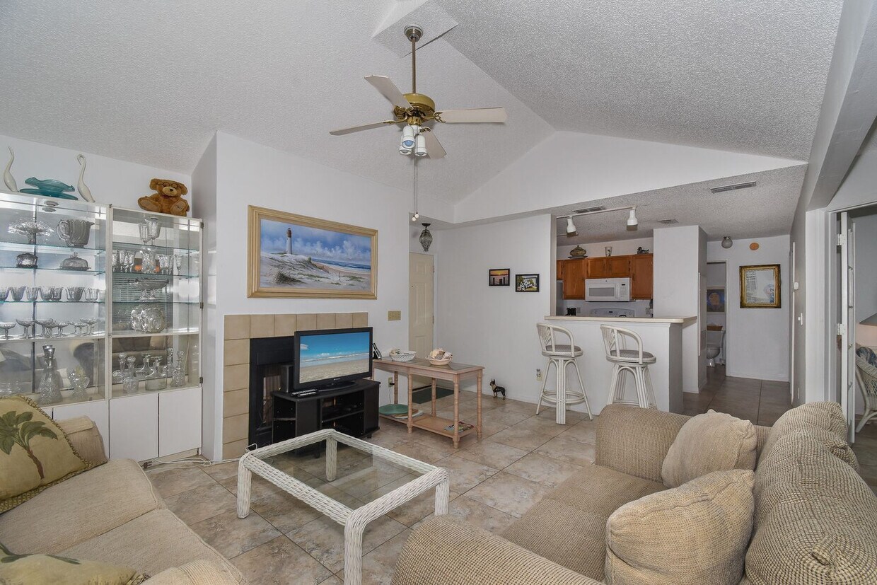 Foto principal - 884 Bay Breeze Wy