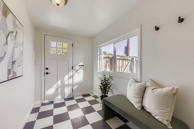 Foto del edificio - 1700 W Stoll Pl