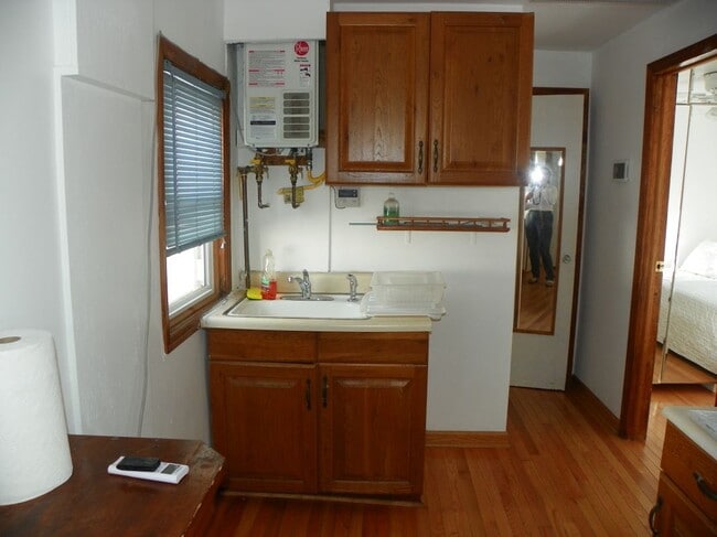 Building Photo - 105 17th Ave