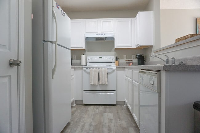 Foto del edificio - 183 Swaying Pine Ct