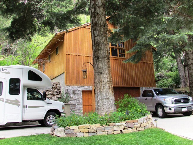 Foto del edificio - 154 Loretta Ct