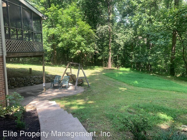 Foto del edificio - 1 br, 1 bath House - 3755 Taralee Dr