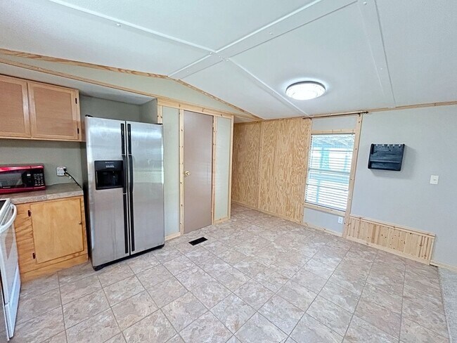 Building Photo - 3 Bedroom Trailer  and land in Ascension S...