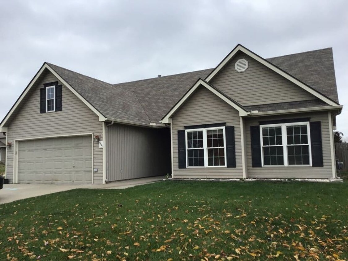 Primary Photo - COMING SOON!! Northland 3 Bed 2 Bath 2 Car...