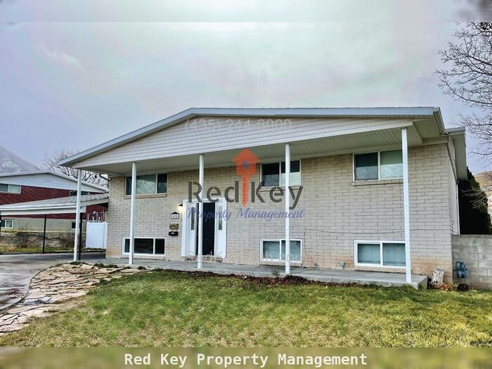 Primary Photo - Upland Dr. Upper Unit Duplex.