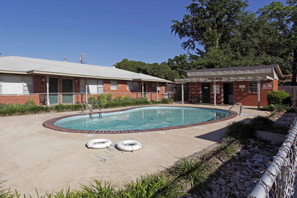 Foto principal - 1111 Wylie Rd