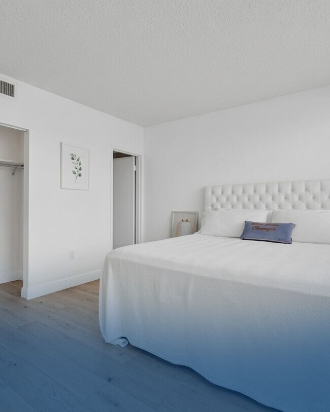 Foto del edificio - 801 Brickell Bay Dr