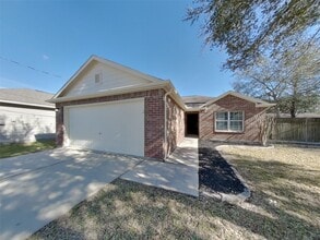 Building Photo - 16229 Summerset Estates Blvd