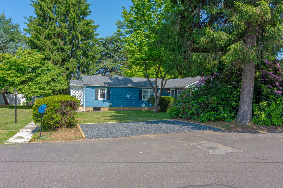 Foto principal - 446 Clearview Ave