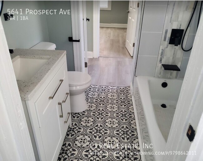 Building Photo - 5641 Prospect Ave