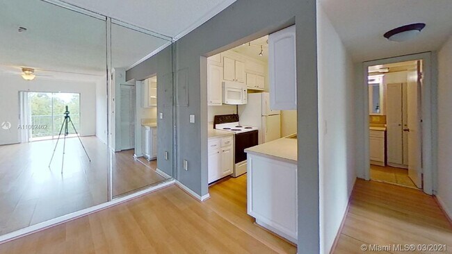Foto del edificio - 8950 NE 8th Ave