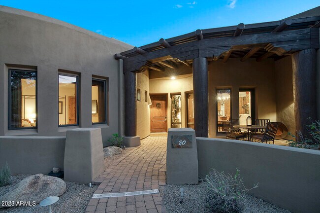 Foto del edificio - 7373 E Clubhouse Dr