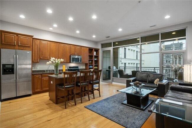 Foto del edificio - 301 Fifth Ave