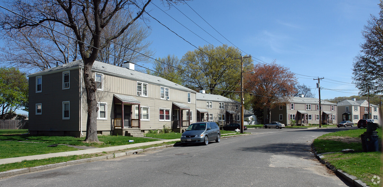 Building Photo - Leo P. Senecal Apartments