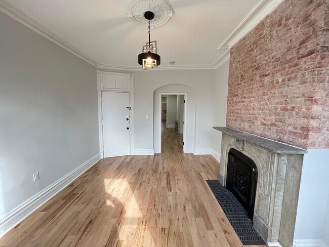 Building Photo - 516 Jersey Ave