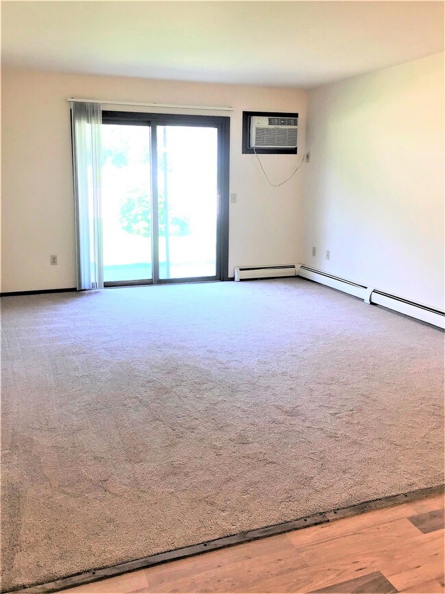 Building Photo - 2417 Chalet Gardens Ct