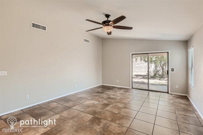 Foto del edificio - 3 br, 2 bath House - 3720 W Tybolt Drive UNIT