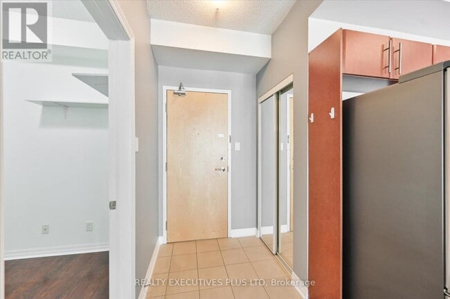 Building Photo - 3515 Kariya Dr