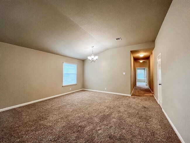 Foto del edificio - 923 Avery Pkwy