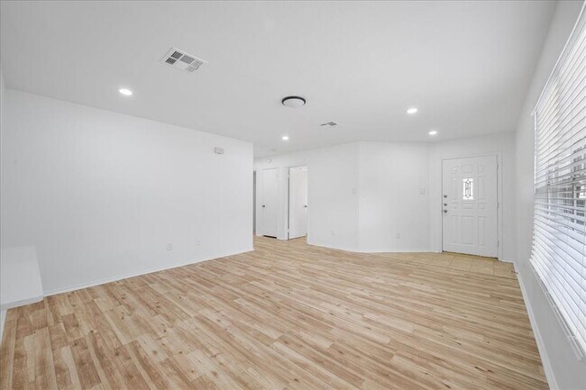 Foto del edificio - 3514 Banda Ln