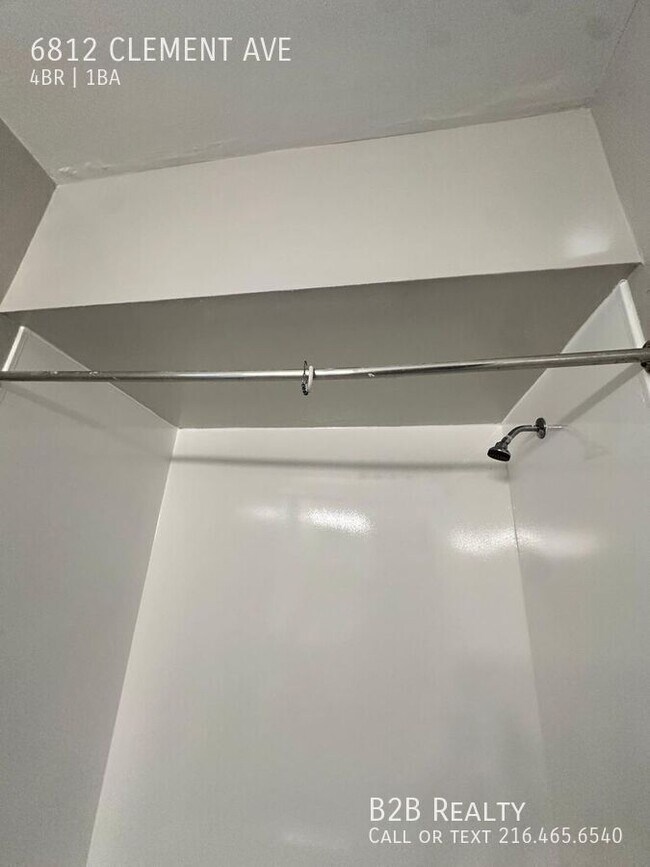 Foto del edificio - 6812 Clement Ave
