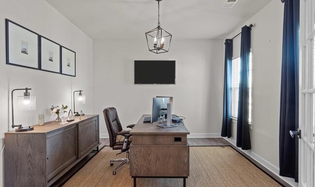 Building Photo - 121 Glenmoor Path