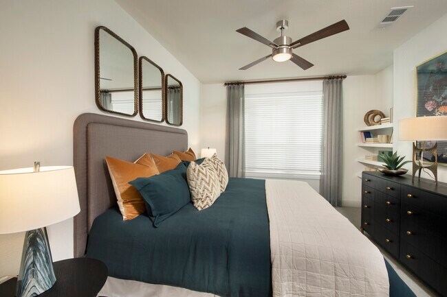 Foto del edificio - Your Downtown Escape Starts Here!